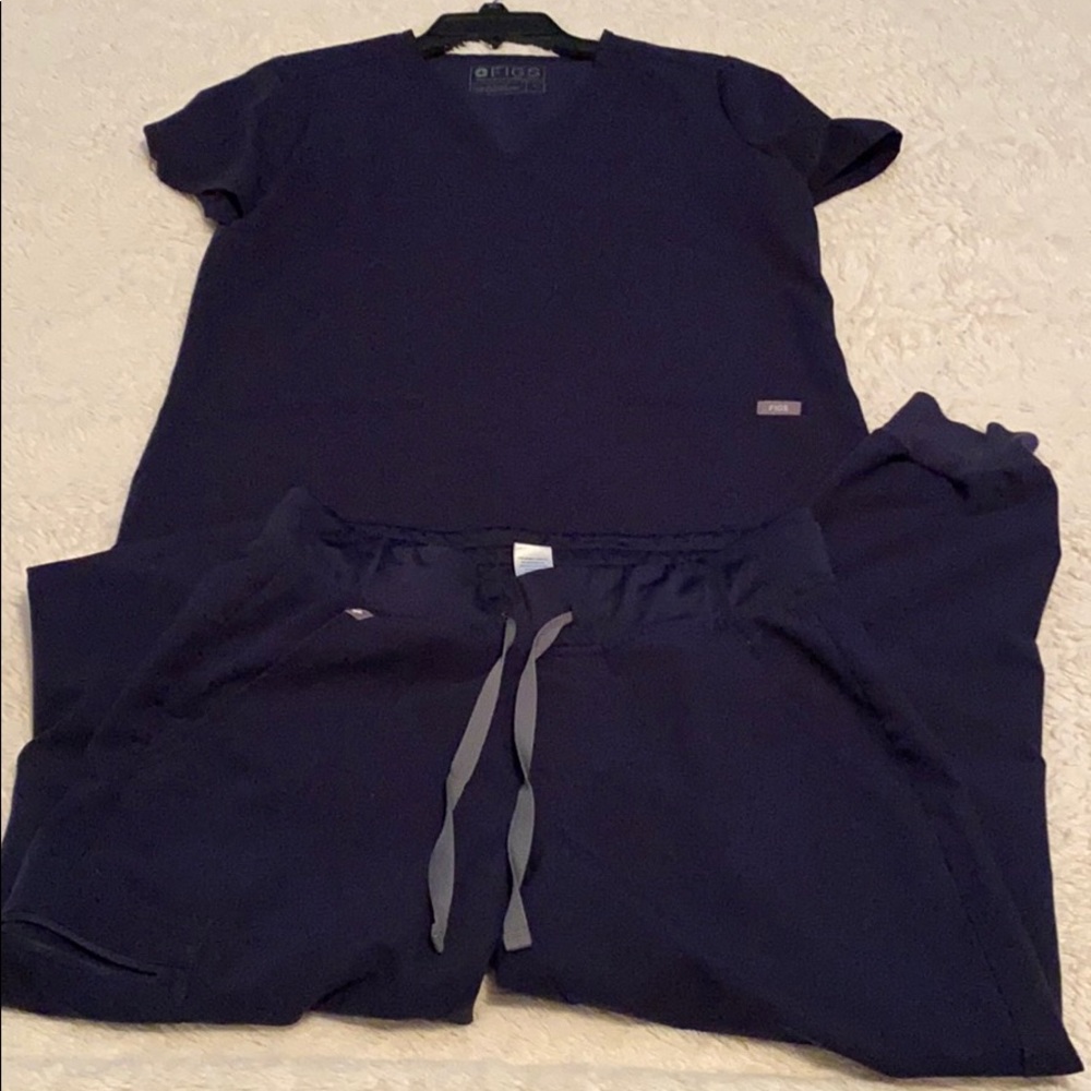 Figs Zamora Joggers and Two-Pocket Top Scrubs